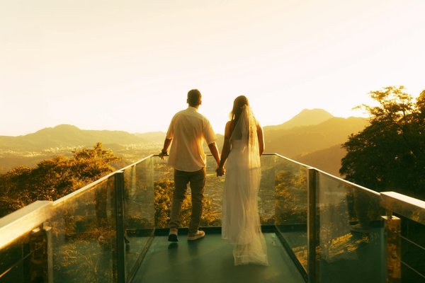 Quels sont les avantages de louer une maison de vacances en Sardaigne avec des cours de plongée et des excursions en bateau ?